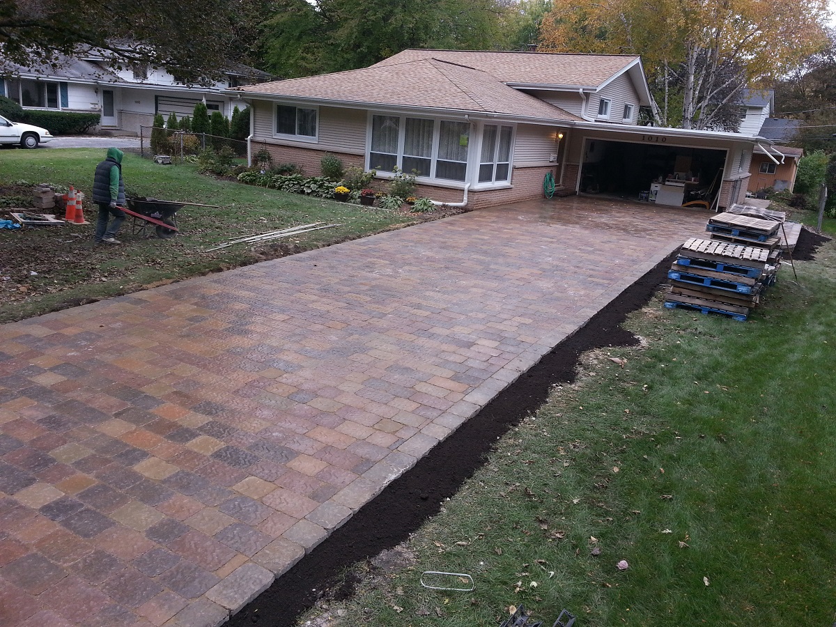 How To Lay A Brick Driveway?