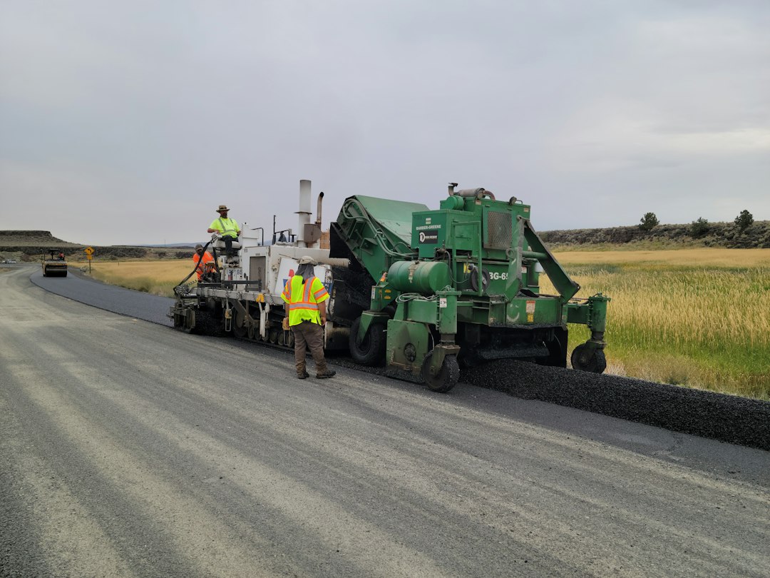 Asphalt sealcoating and crack filling equipment
